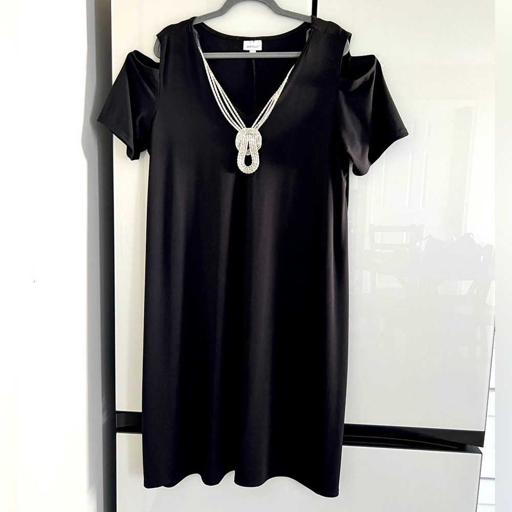 Classy black dress with removable embellishment